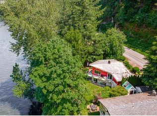 28206 E Hist Columbia River Hwy, Troutdale, OR 97060