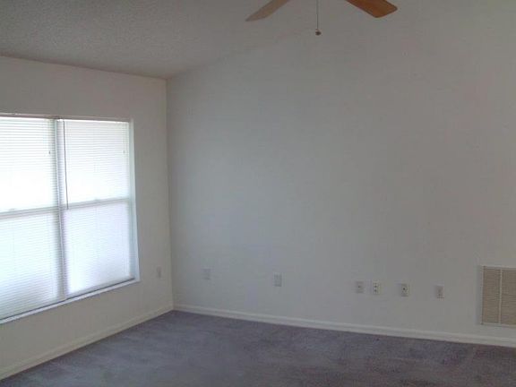 3rd image of 695 Charles Ave