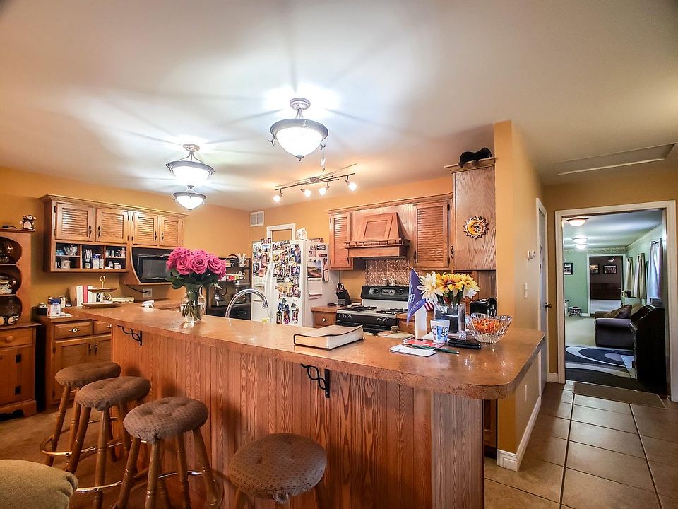 368 W Joliet Rd, Valparaiso, IN 46385 Zillow