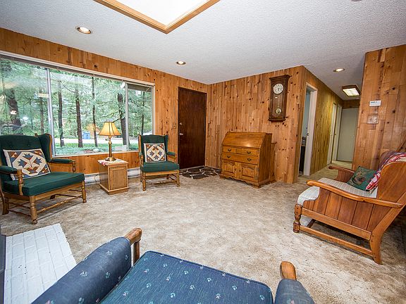 3rd image of 42925 SE 173rd St
