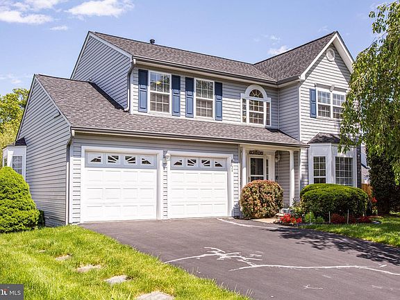 2nd image of 124 Saint Roberts Dr