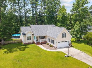 123 Hilda Dr, New Bern, NC 28562