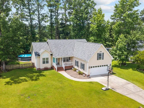 123 Hilda Drive, New Bern, NC 28562