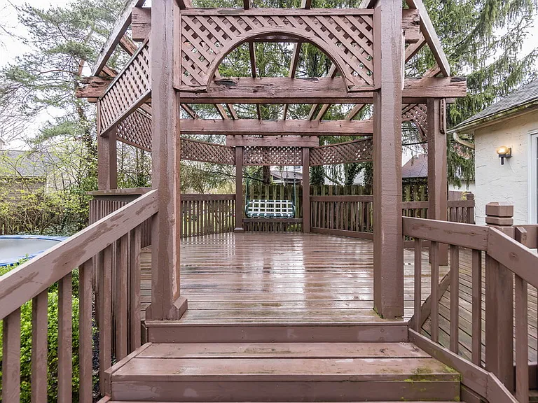 5334 Tara Hill Dr — Photo 12