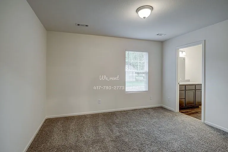 1832 S Minnesota Ave — Photo 14