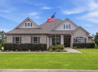 307 Coastal Breeze Dr, Freeport, FL 32439
