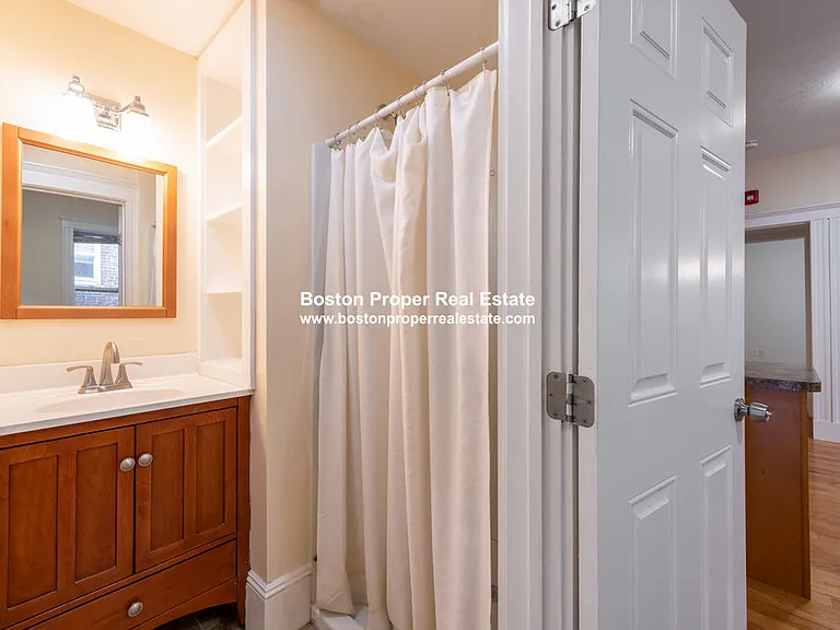 891 Huntington Ave #3 — Photo 5