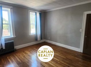 94 Norton St #3R, New Haven, CT 06511