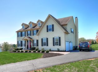 15 Hastings Ln, Spring City, PA 19475