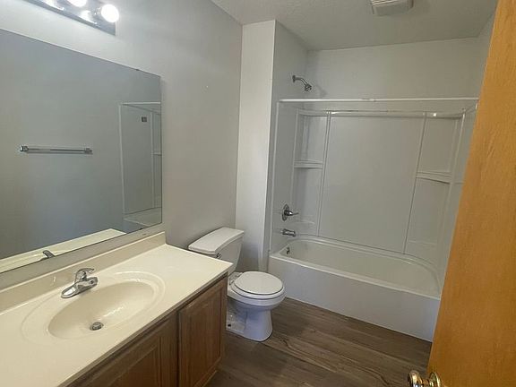 2nd image of 405 James Blvd #9