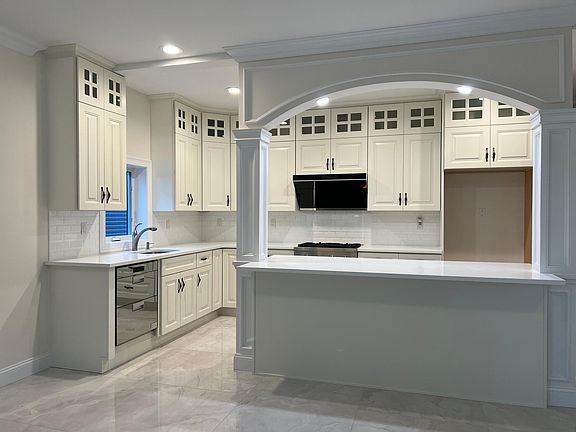 4th image of 11 Herbert St #1F