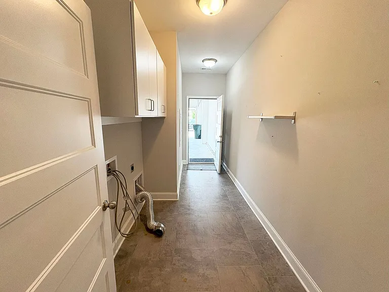 1817 Neswick Ct — Photo 25