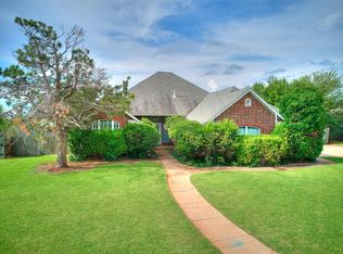 306 Cypress St NW, Piedmont, OK 73078