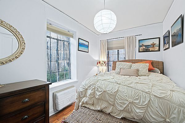 1st image of 27 Bedford St APT 4B