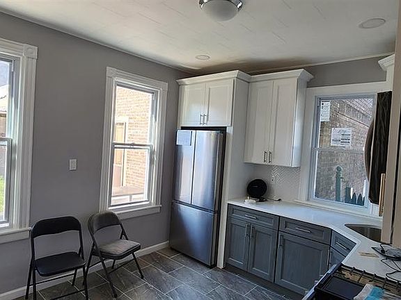 3rd image of 100 W 12th St