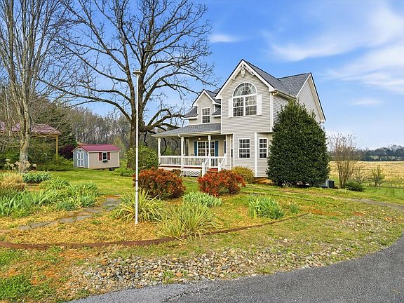 2nd image of 194 Carson Rd