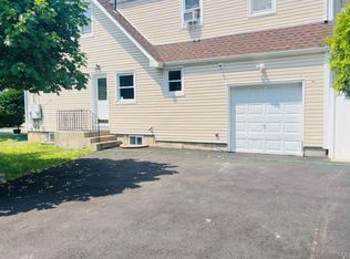 761 Jackson Ave, Lindenhurst, NY 11757
