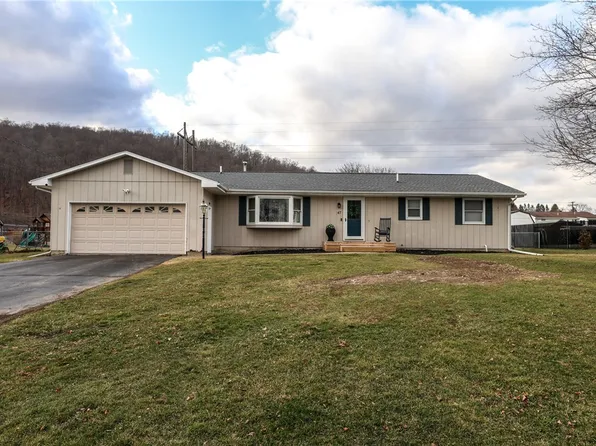 47 Groff Rd, Horseheads, NY 14845