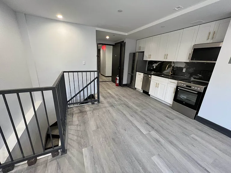 868 New York Ave #1 — Photo 8