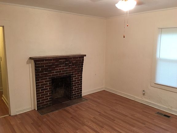 3rd image of 2313 Dodson Ave