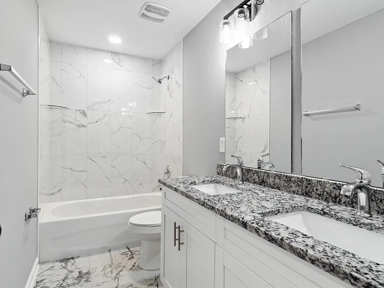 3229 Lenox Ave #1 — Photo 16