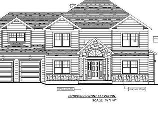 14 Rachel Ave #A, Commack, NY 11725