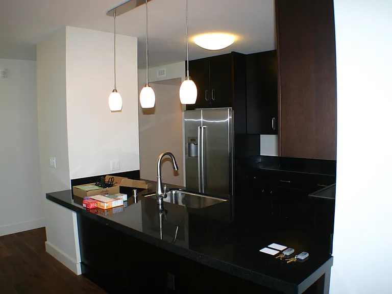 1189 Waimanu St #11 — Photo 5