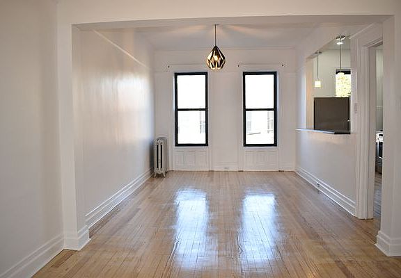 3rd image of 427 Fenimore St #2