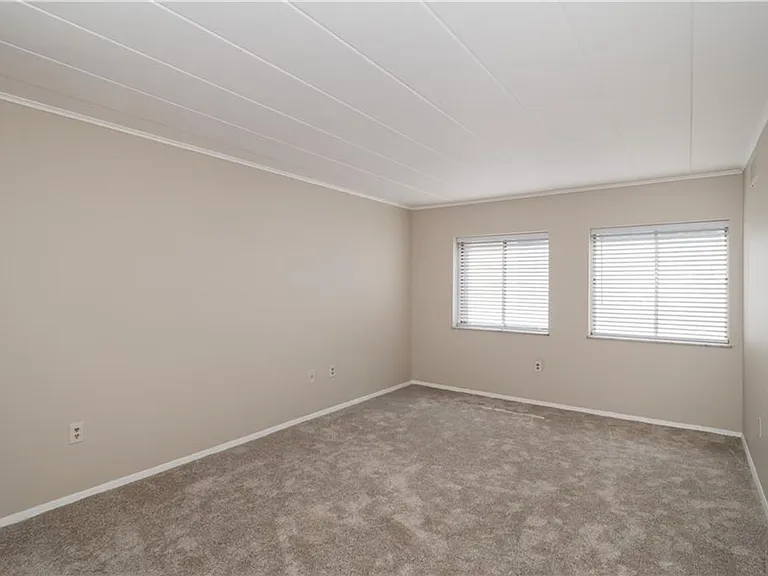 1005 Woodrow Ave #2C — Photo 14