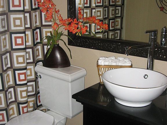 Remodeled Bath w/ Vessel sink 