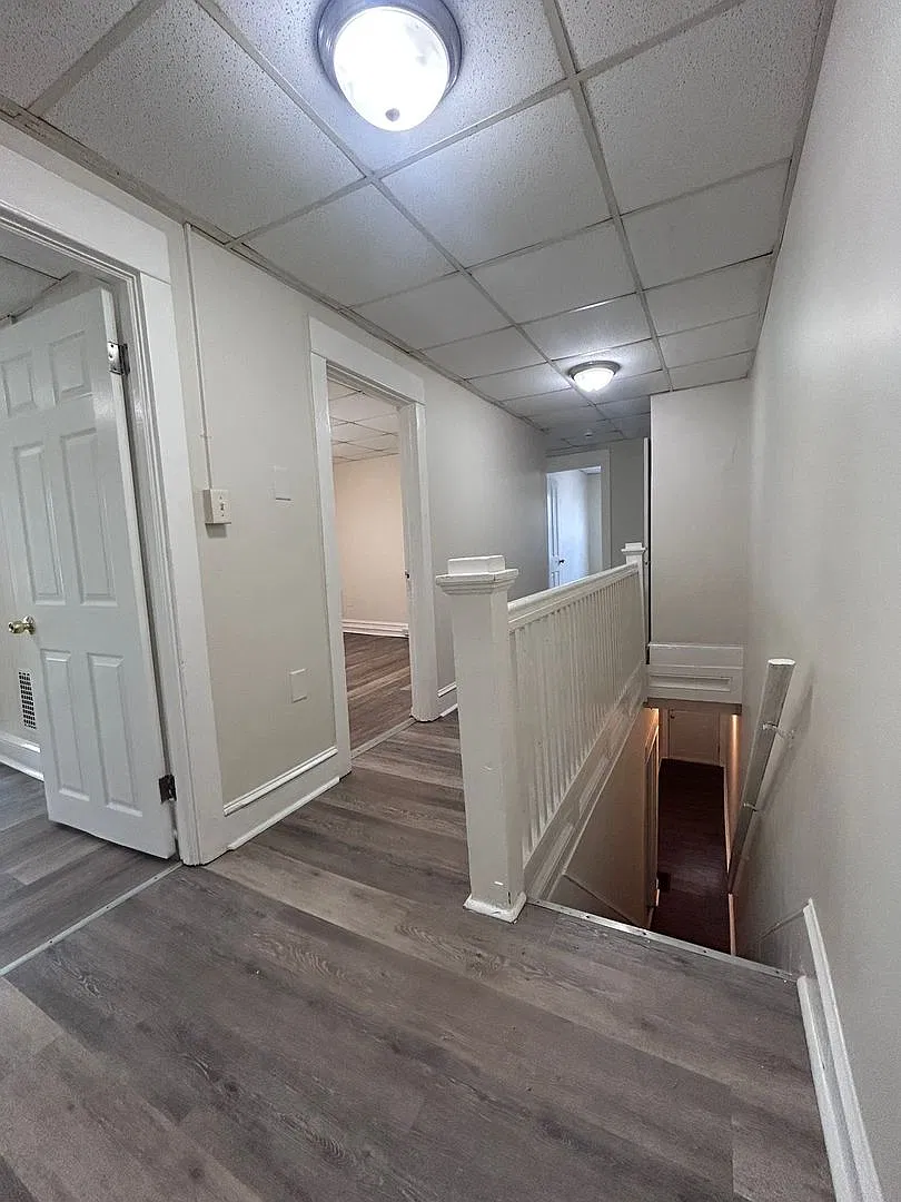 3 bedroom, 1 bath, 2 story half double house — Photo 1
