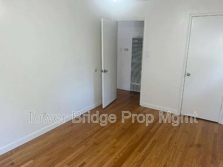 2210 26th St #1 — Photo 10