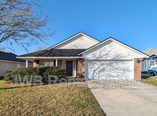 1990 Flora Ct, Middleburg, FL 32068