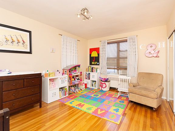 5th image of 3299 Cambridge Ave APT 5C