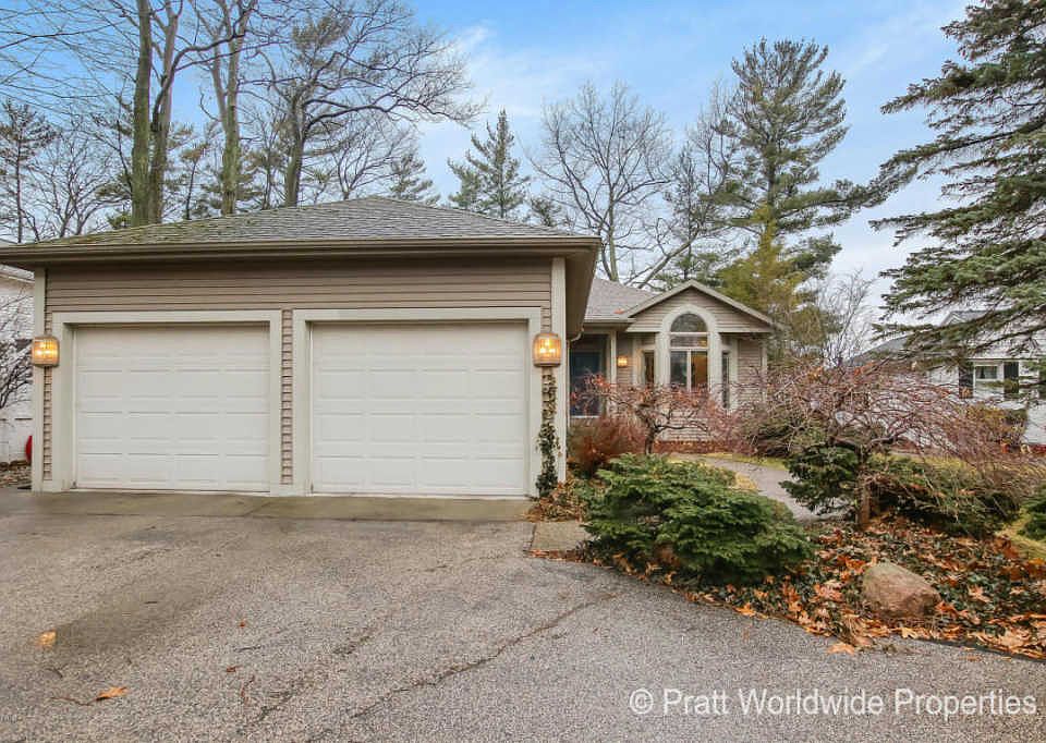 1st image of 516 Lake Dr