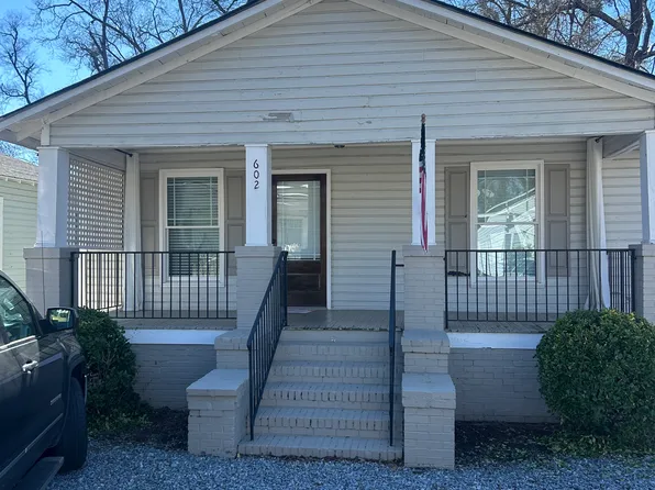 602 W 10th St NE, Rome, GA 30165