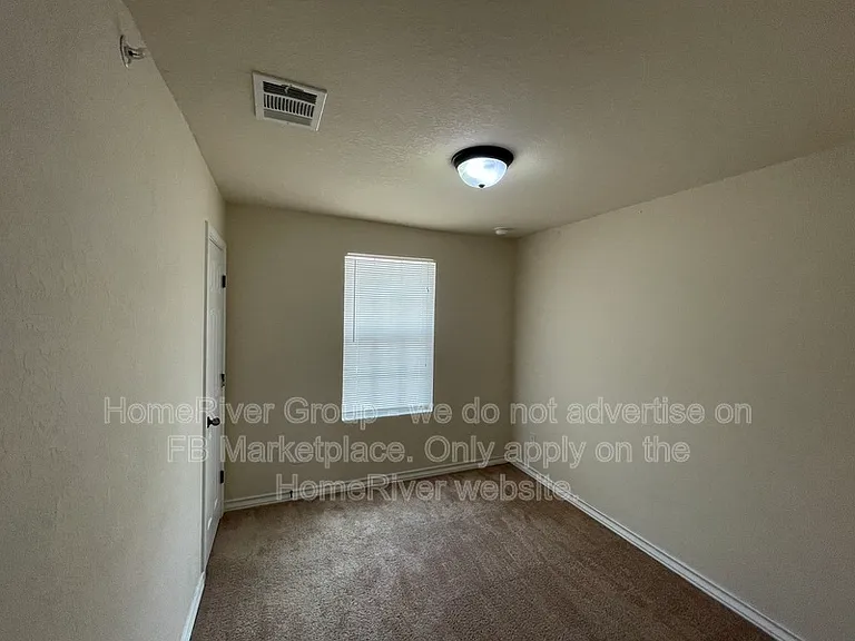 6414 Melanzane Ave #4 — Photo 8
