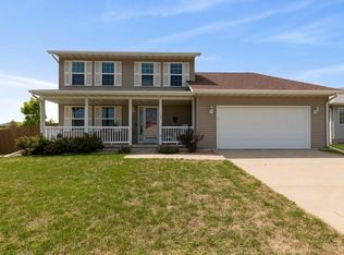 5002 Waller St, Ames, IA 50014