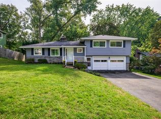 112 Burrows Hills Dr, Rochester, NY 14625