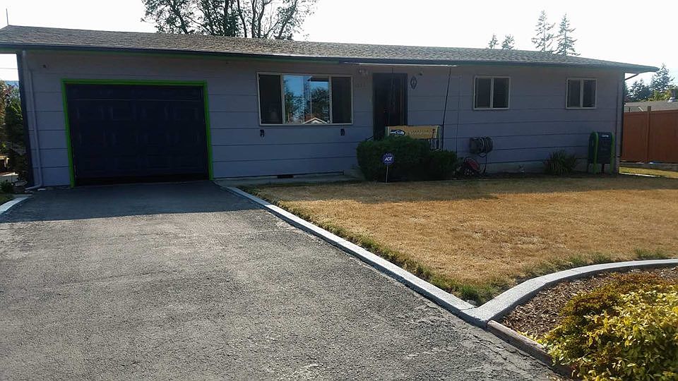 1st image of 1332 W 11th St