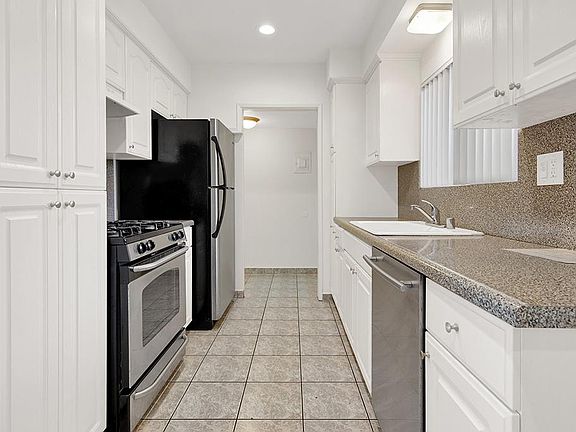 4th image of 6227 Morse Ave APT 302
