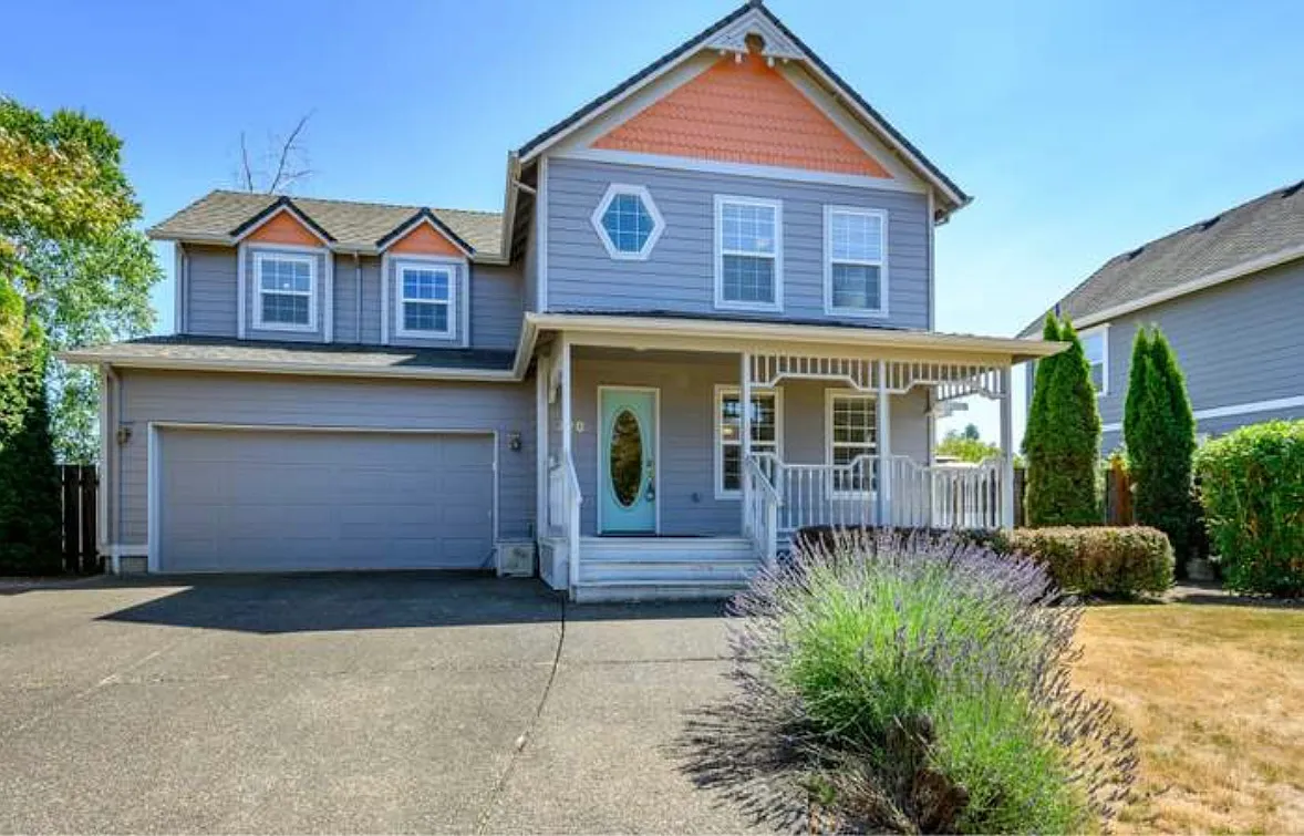 4 bed, 2.5 bath, 1450 sqft, $3,000 — Photo 1