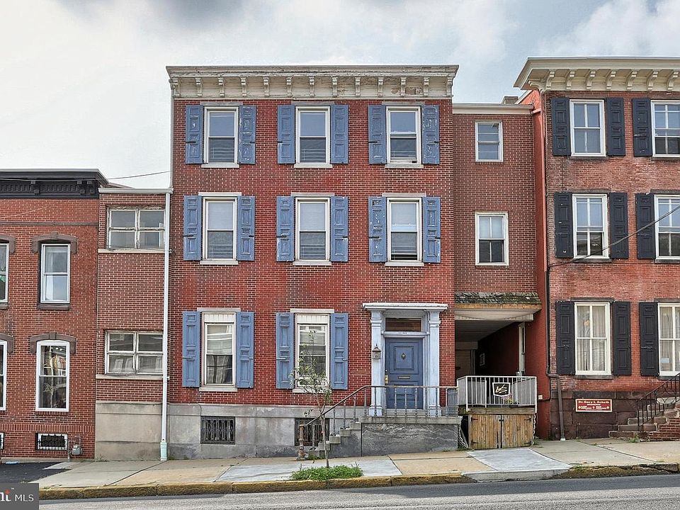 1st image of 305 Mahantongo St
