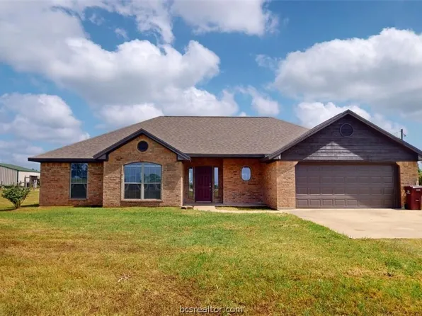 7246 Harris Ln, Bryan, TX 77808