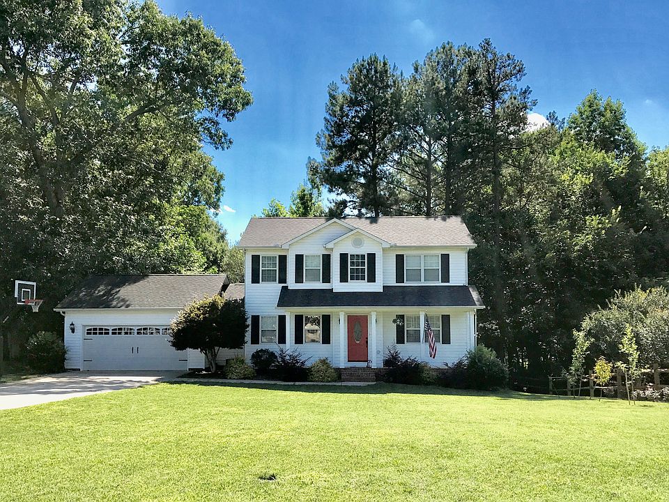 2nd image of 113 Scaleybark Ct