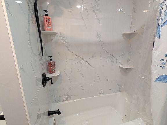 4th image of 71 Prospect Hill Ave Floor 2