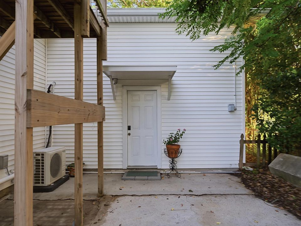 1st image of 409 Suthon Ave #A