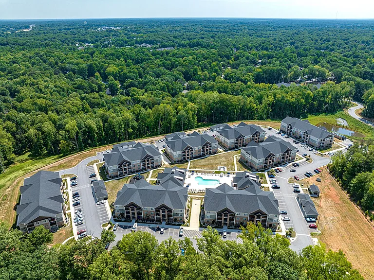 Reserve at Greenwood — Photo 5