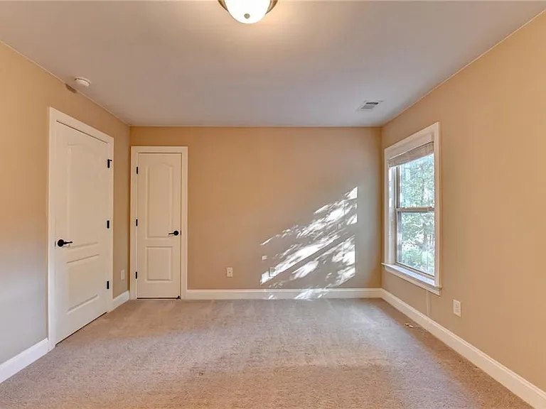 3709 Union Park Dr — Photo 33