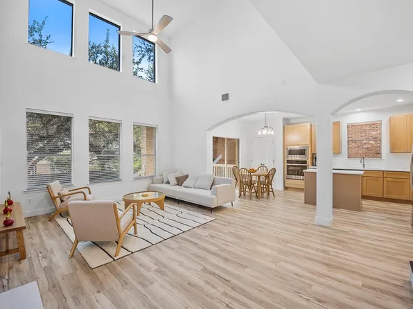 313 El Socorro Ln, Austin, TX 78732